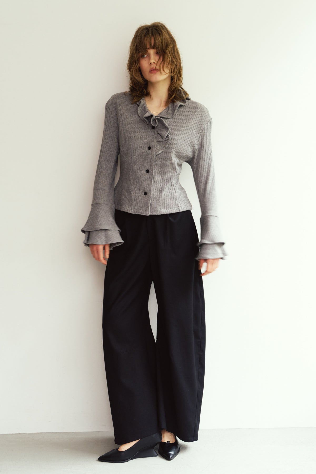 drop shoulder frill knit/gray