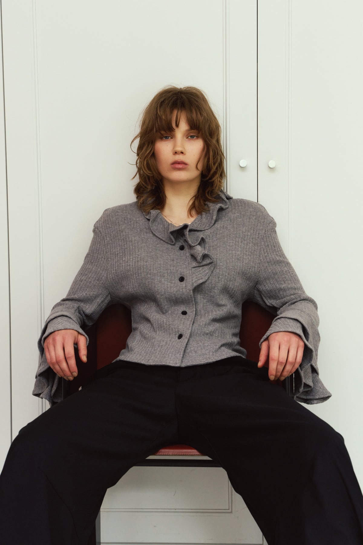 drop shoulder frill knit/gray