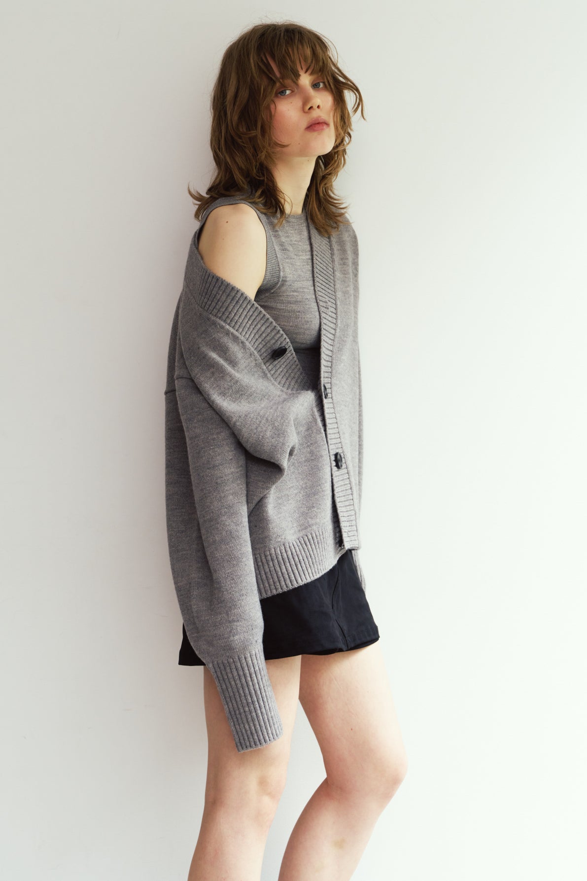 2-piece cardigan/gray
