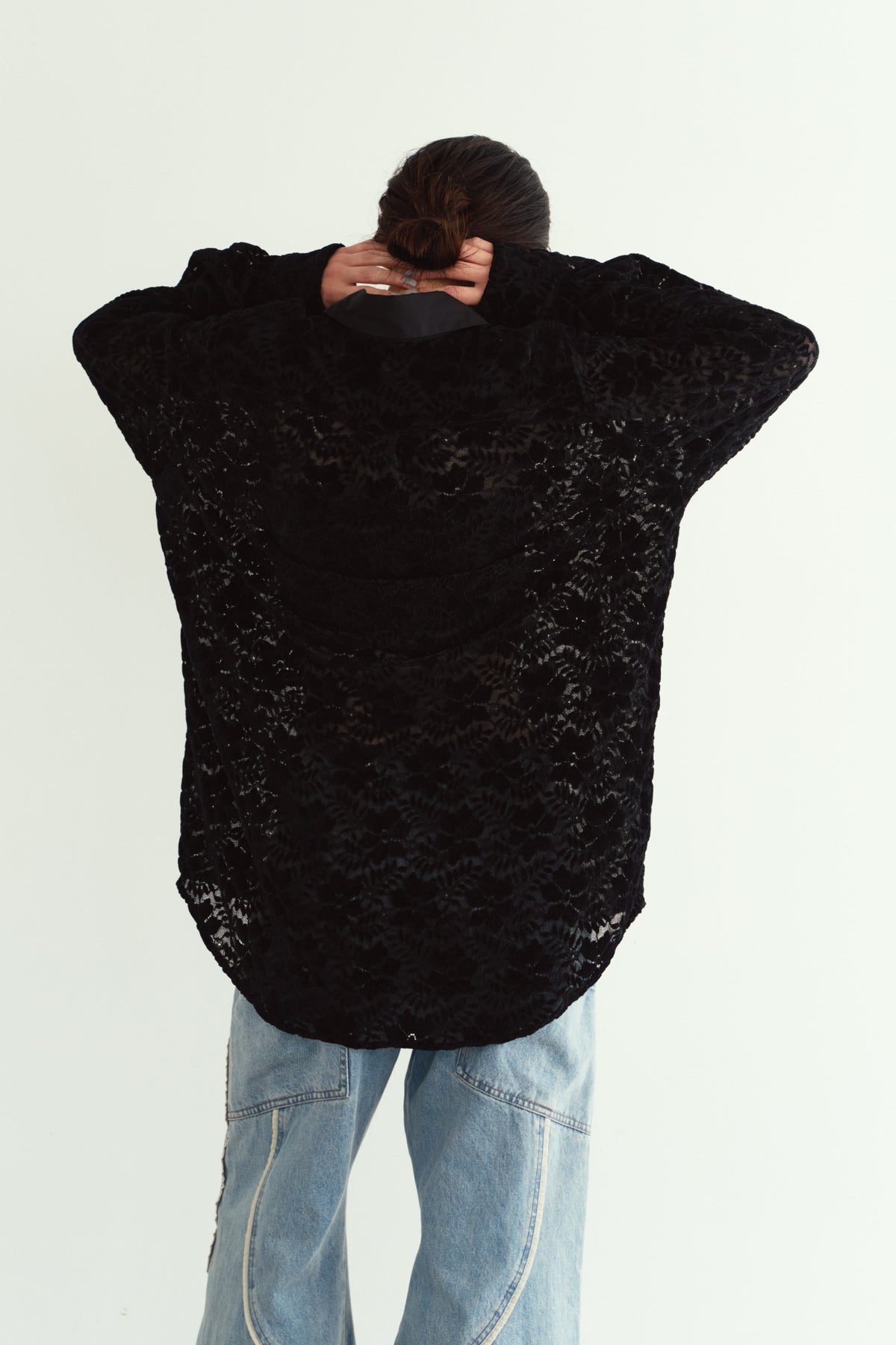 over lace shirt/black