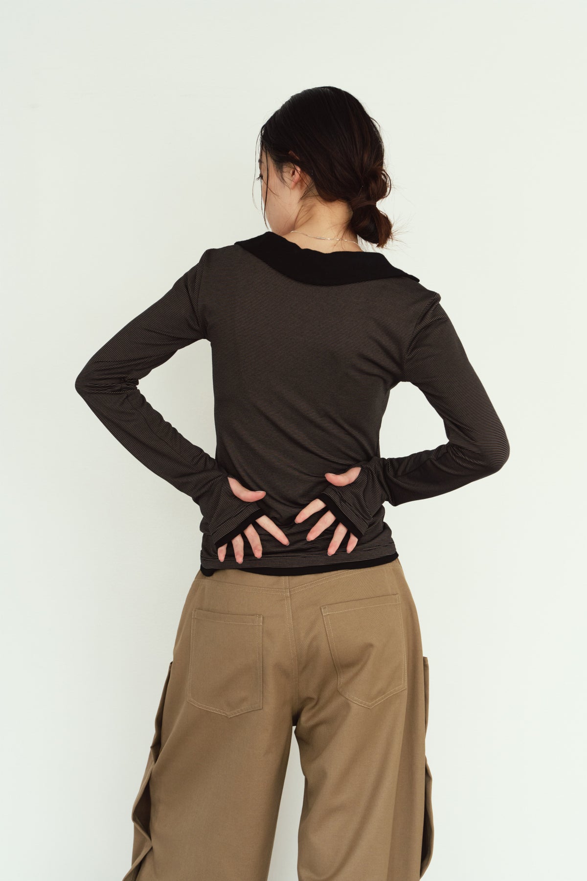 u-neck slim top/black