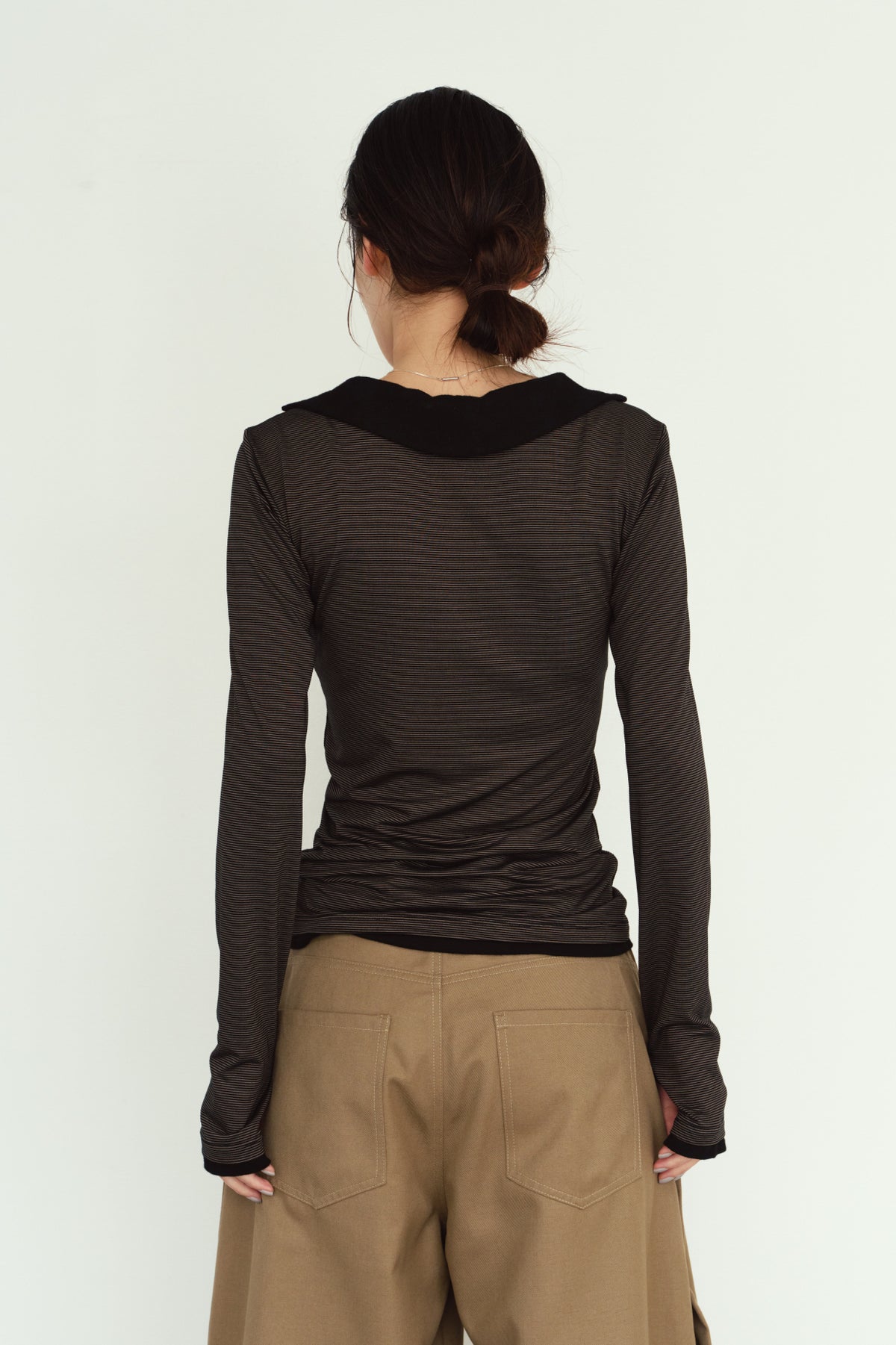 u-neck slim top/black