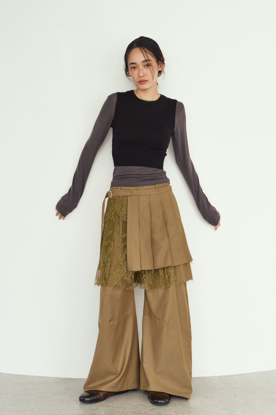 pleated skirt pants/beige