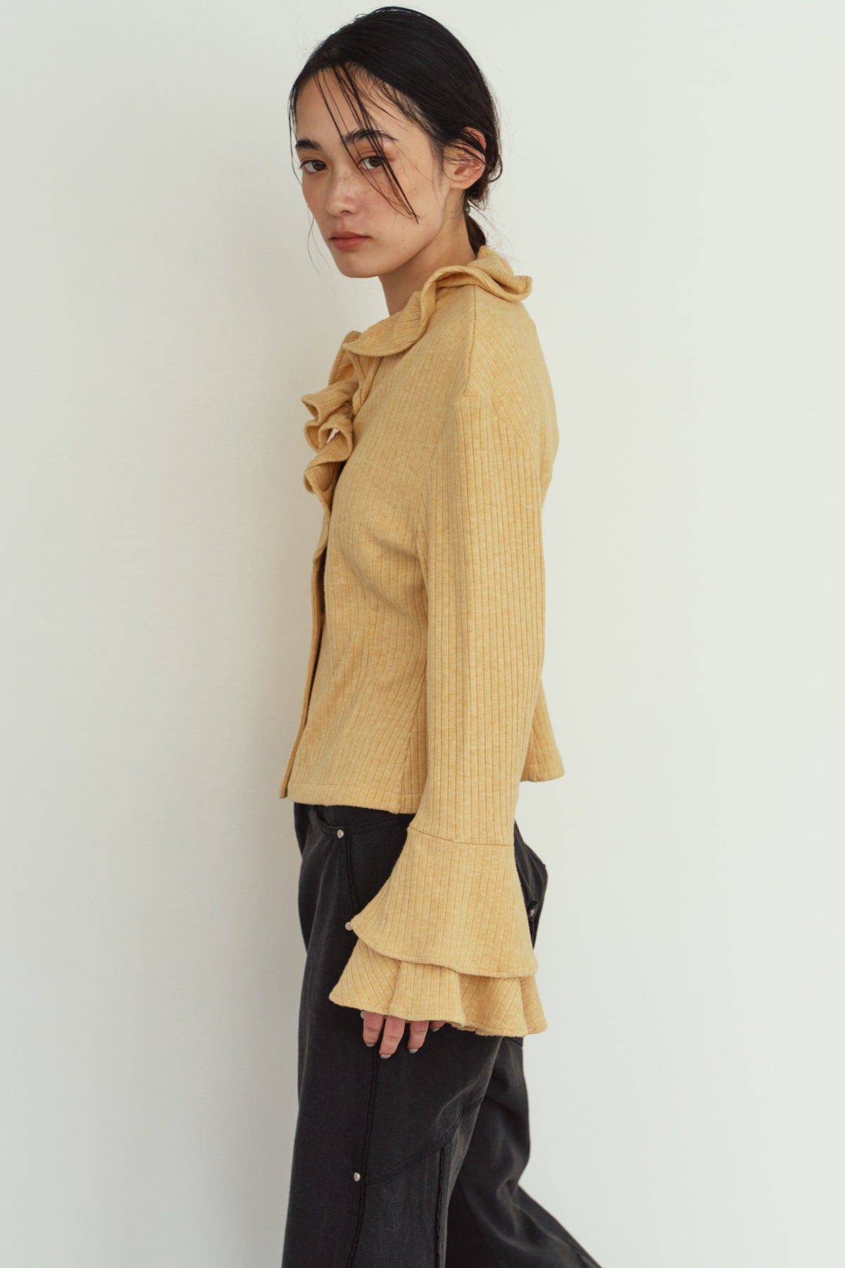 drop shoulder frill knit/yellow