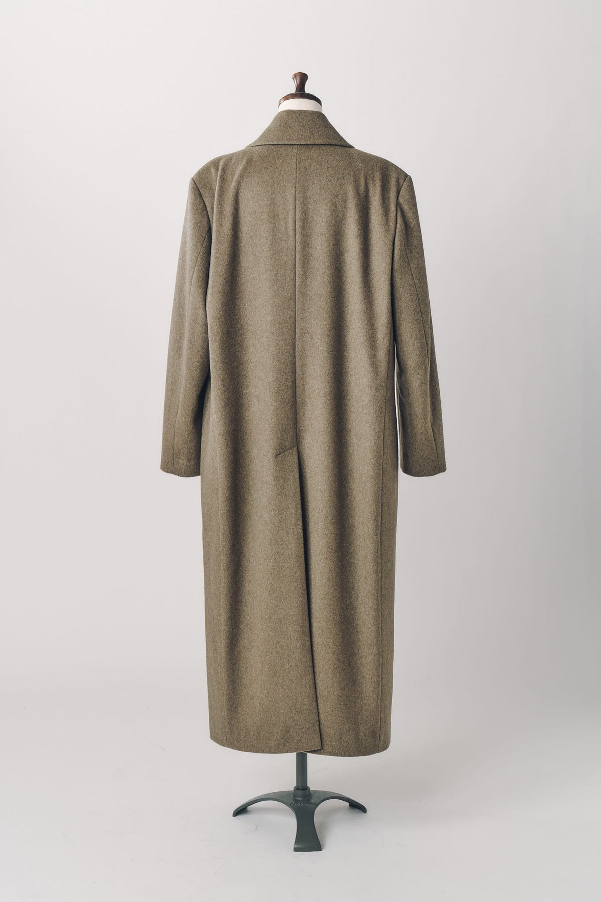 single-breasted long coat/beige