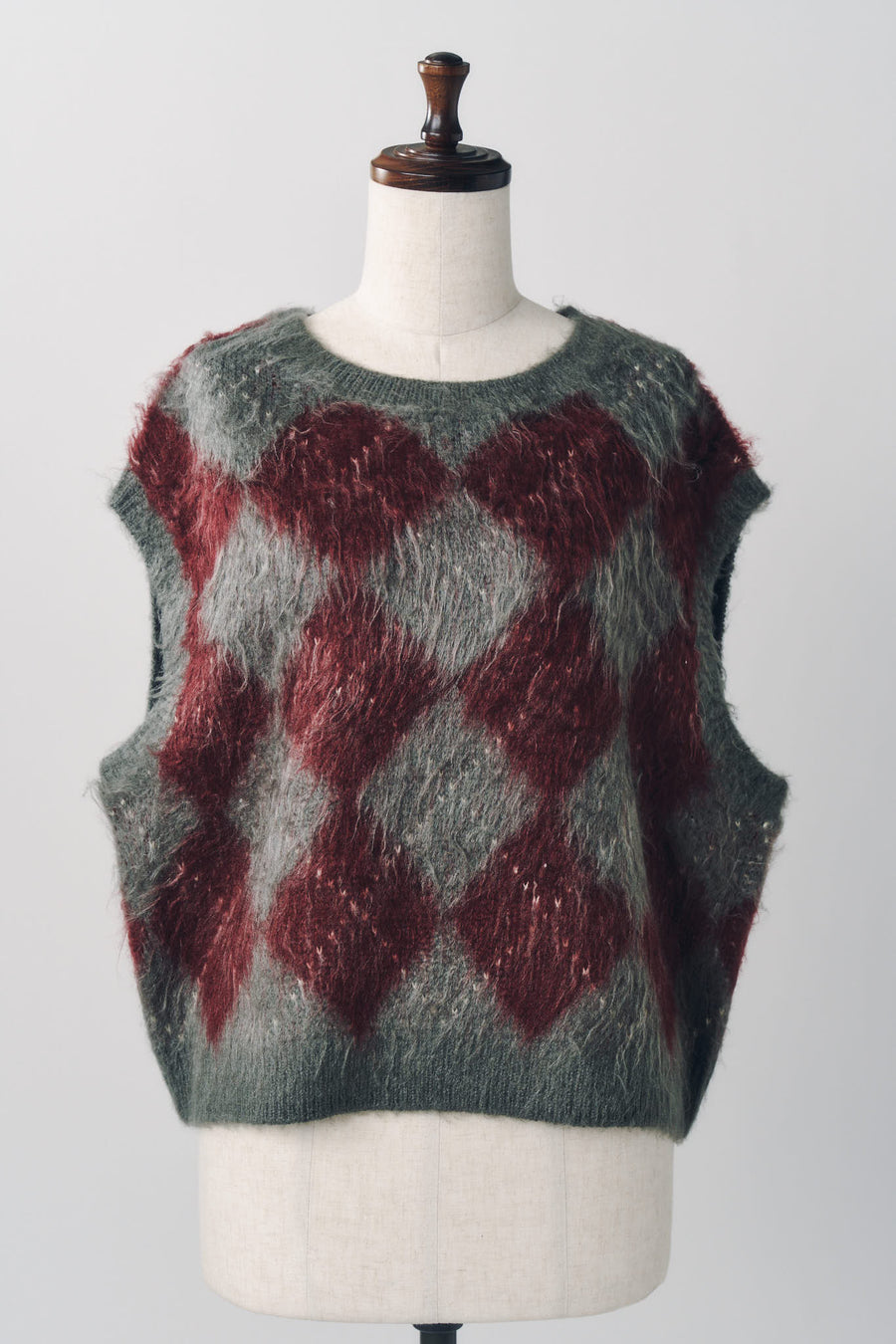 argyle knit vest/red