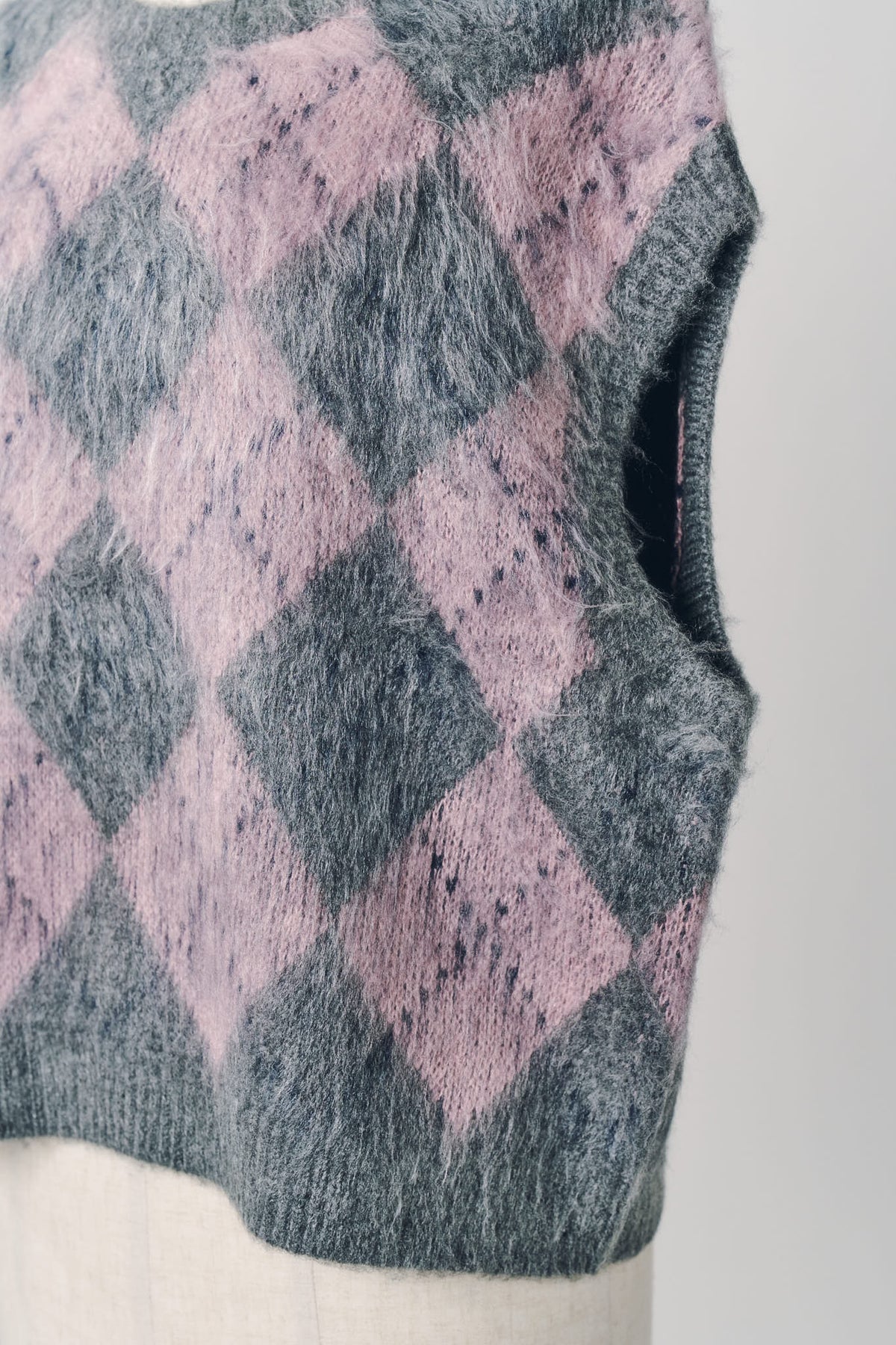 argyle knit vest/pink