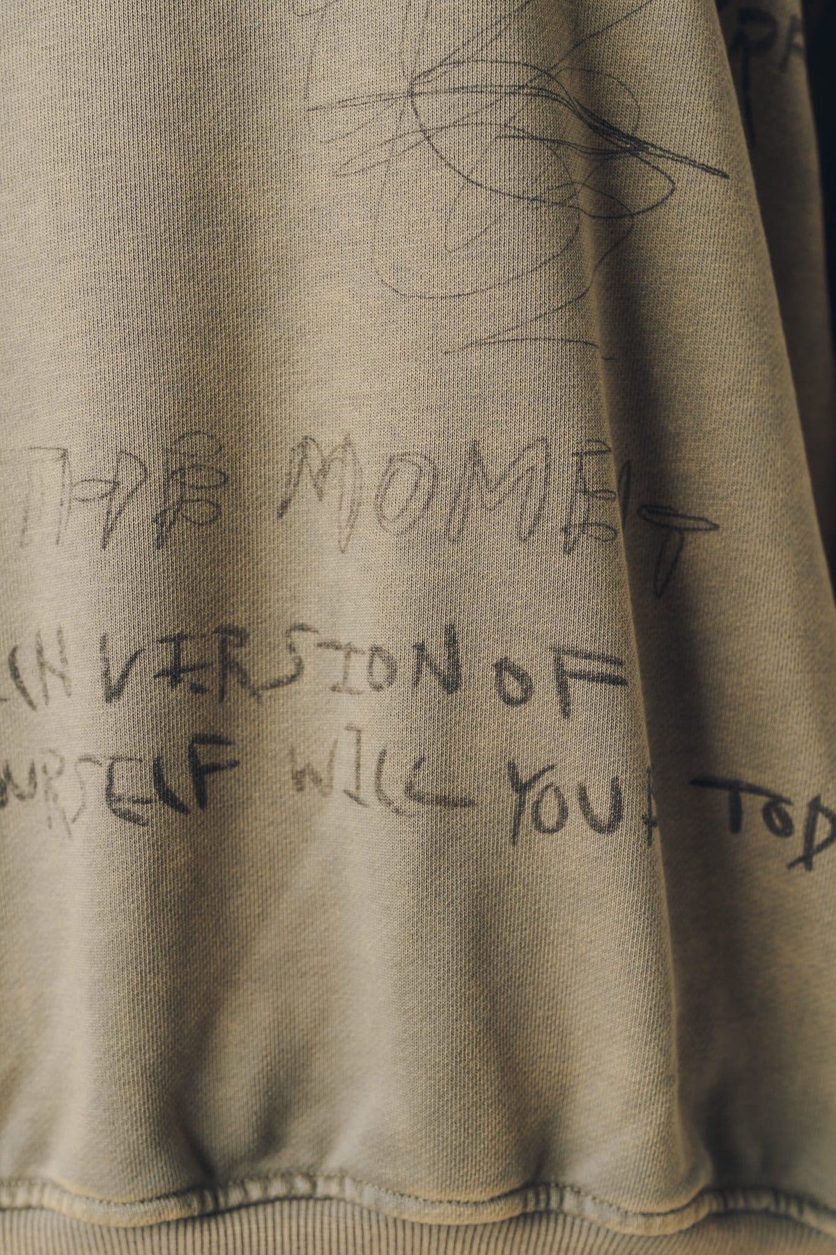 message sweatshirt(unisex)/beige