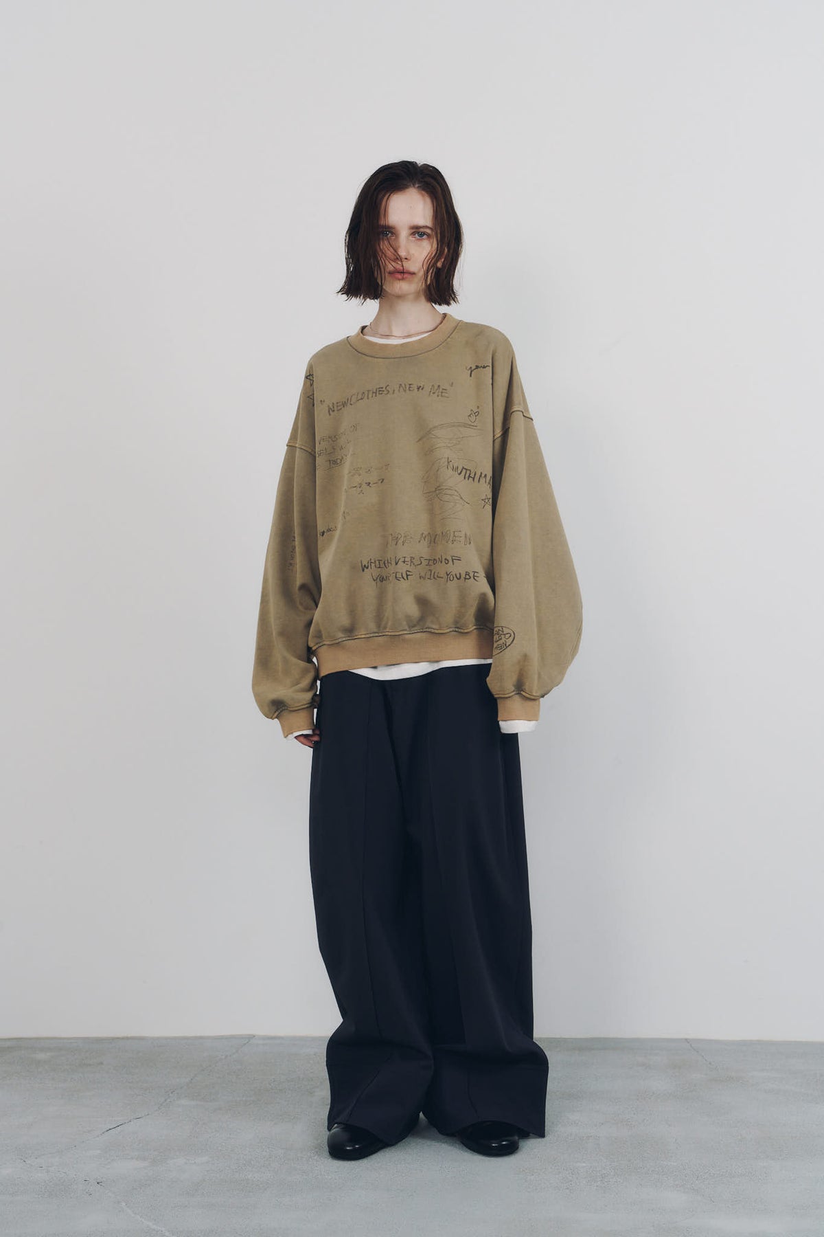message sweatshirt(unisex)/beige