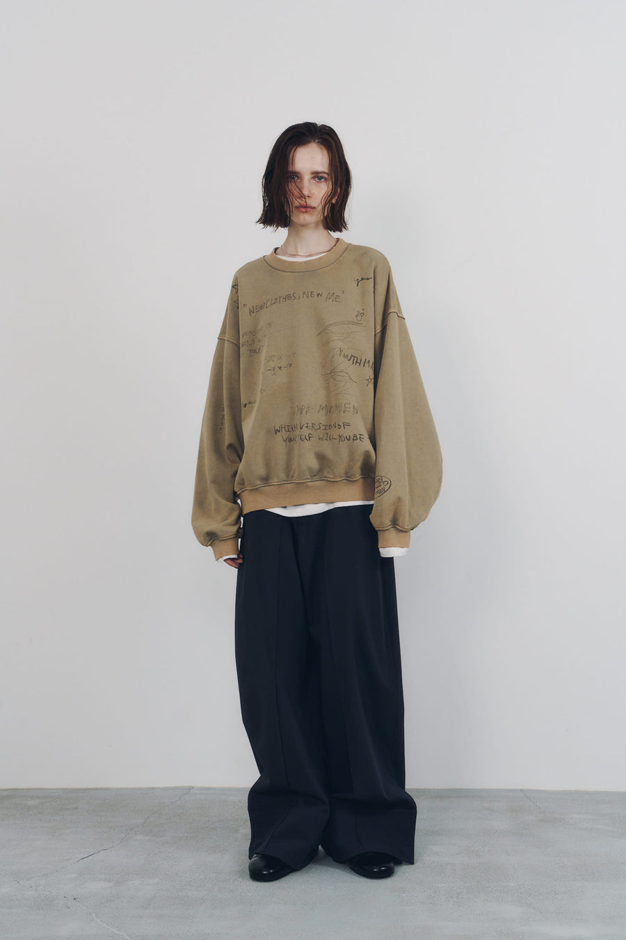 message sweatshirt(unisex)/beige