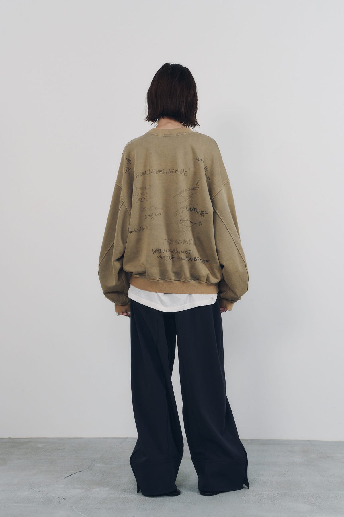 message sweatshirt(unisex)/beige