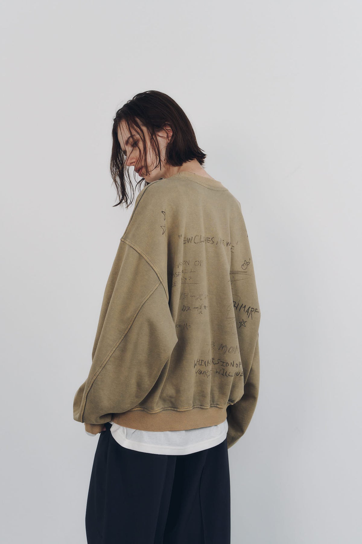 message sweatshirt(unisex)/beige