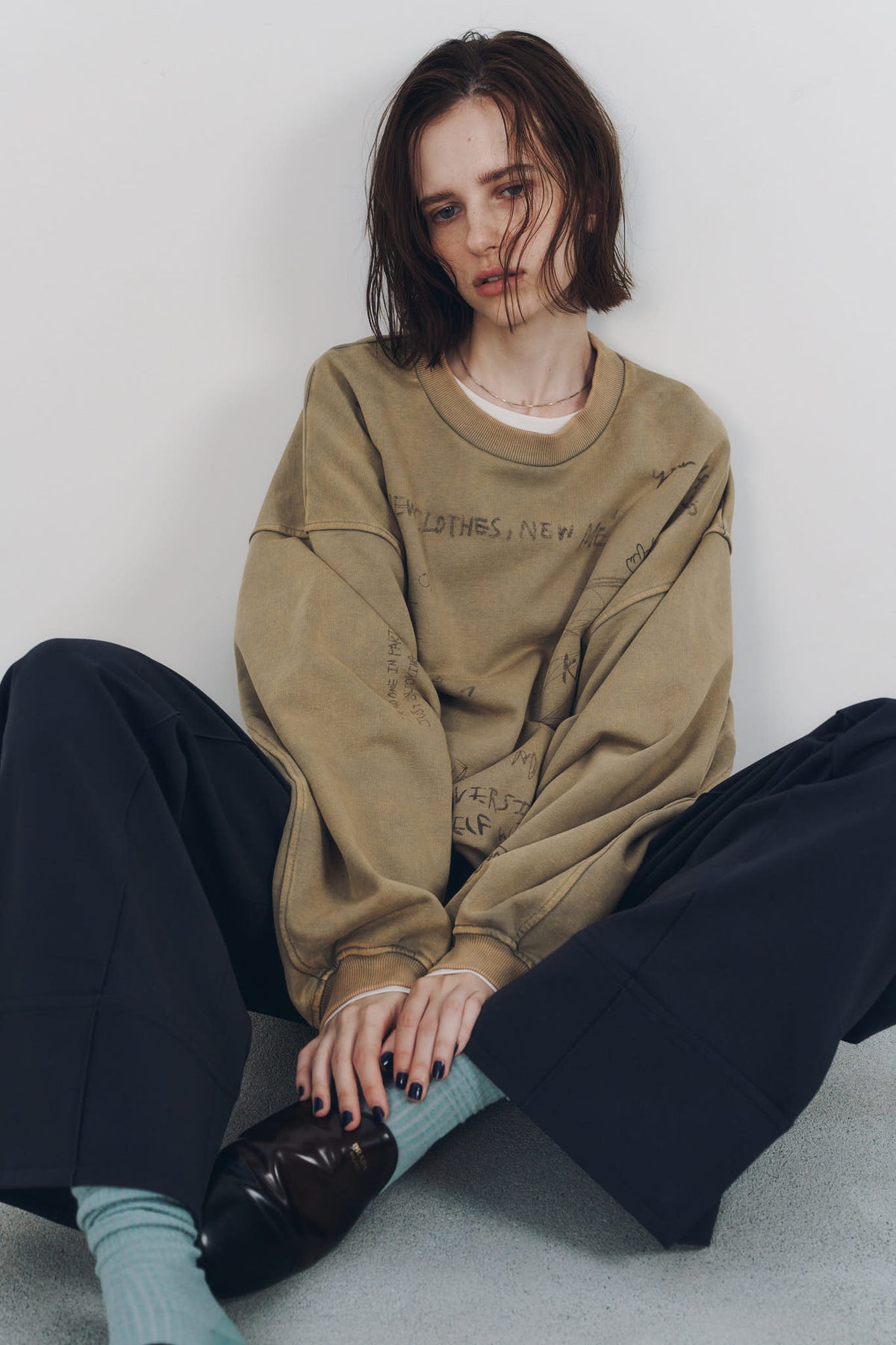 message sweatshirt(unisex)/beige