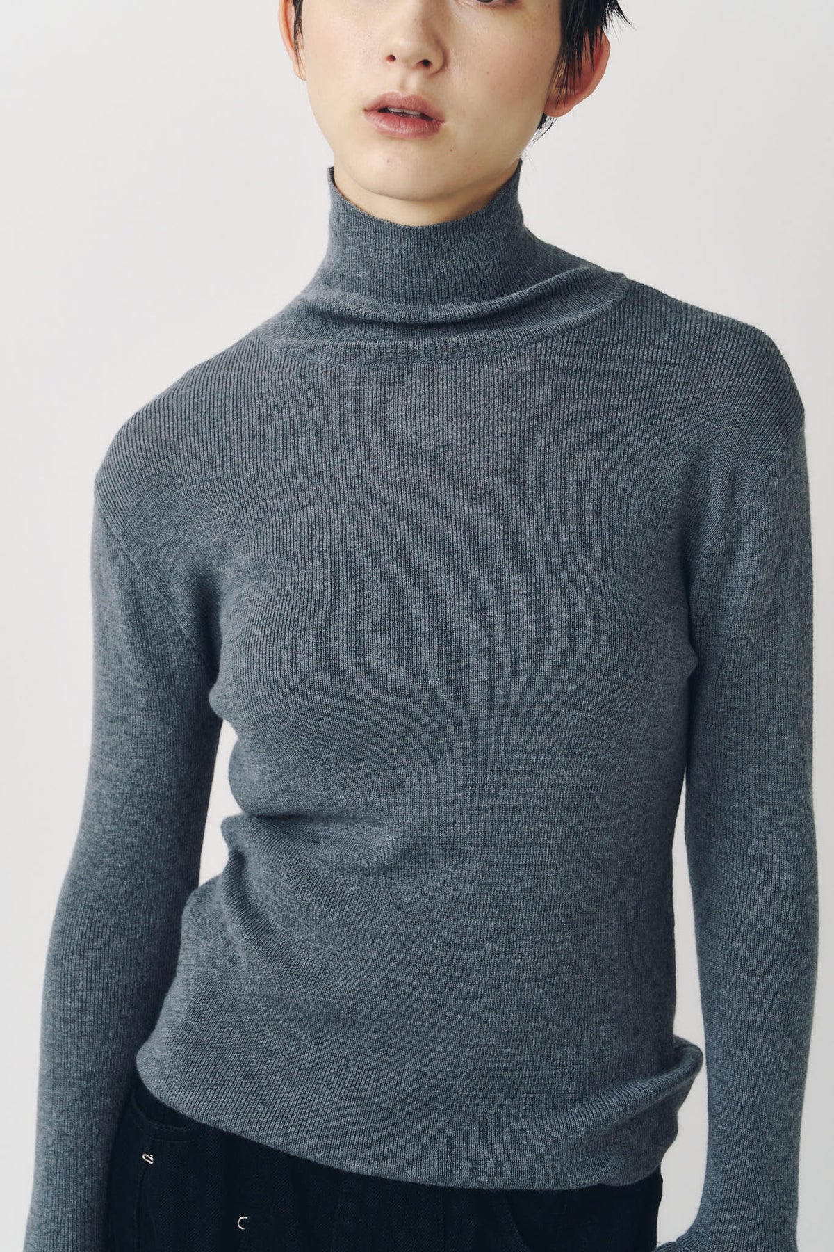 frill high neck knit/gray