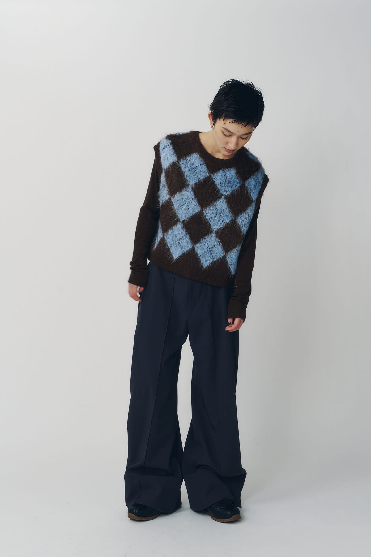 argyle knit vest/brown