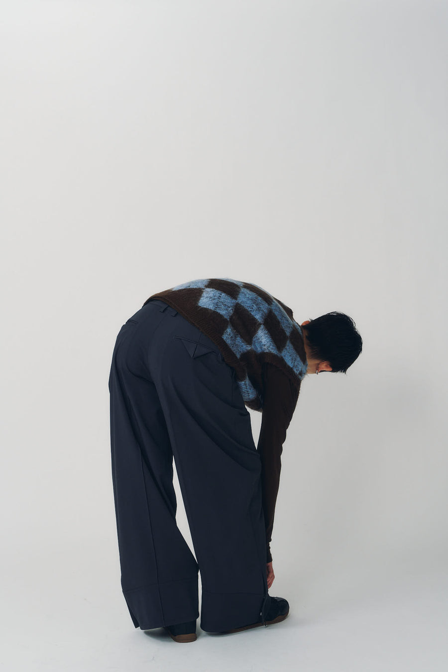 argyle knit vest/brown