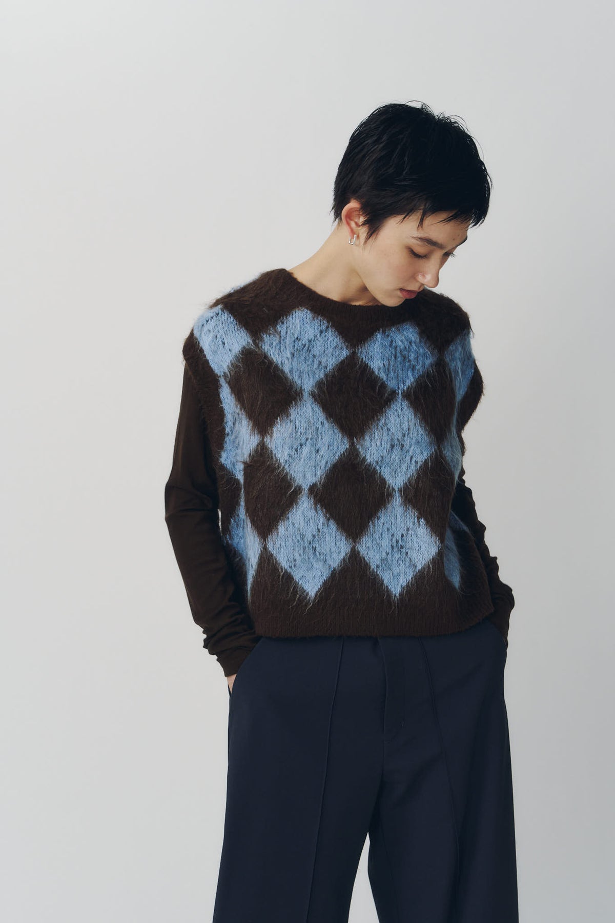 argyle knit vest/brown