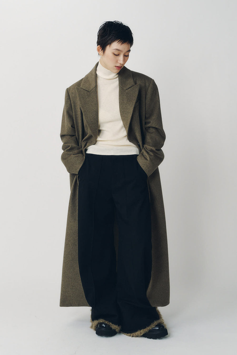 single-breasted long coat/beige