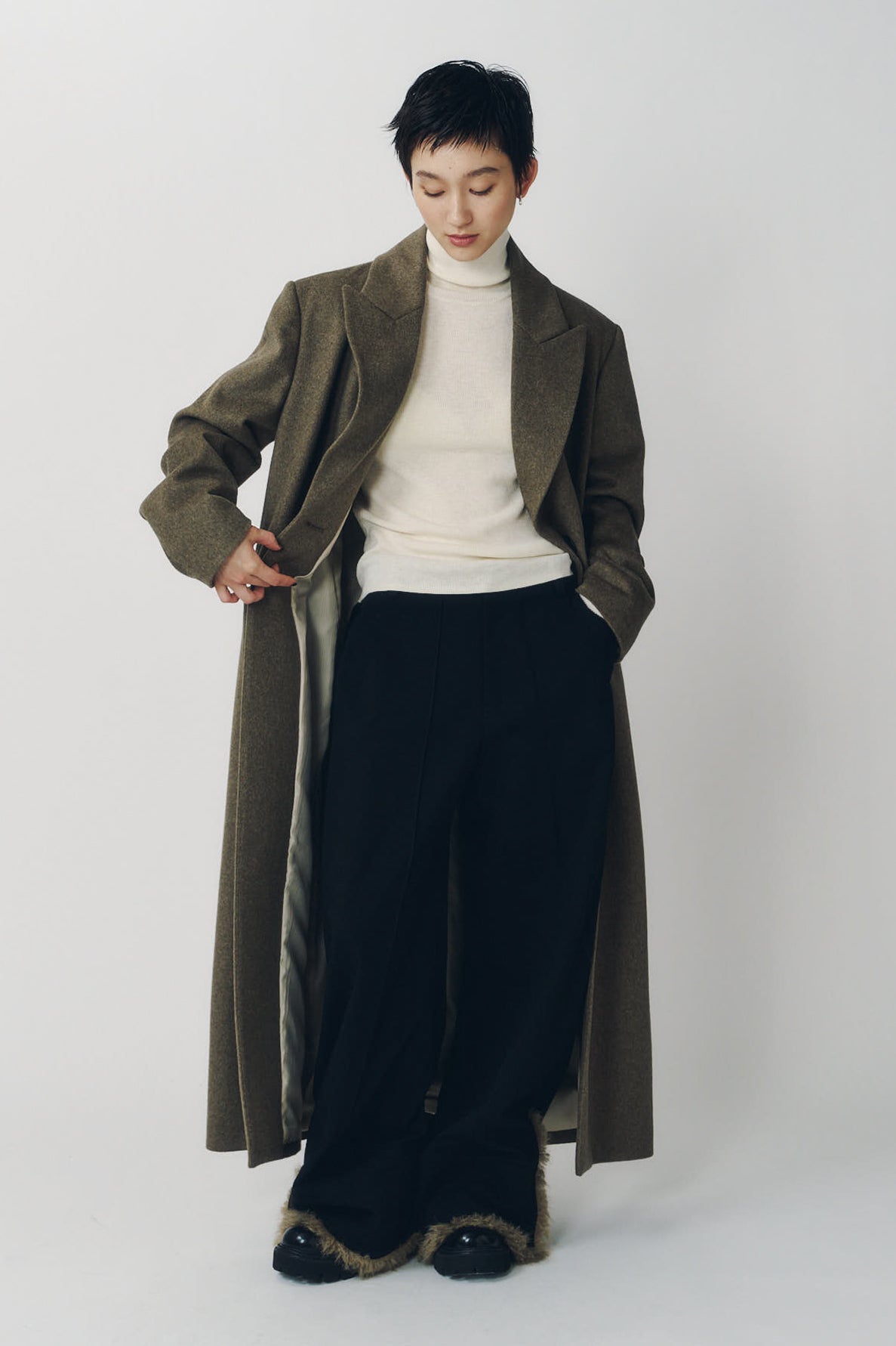 single-breasted long coat/beige
