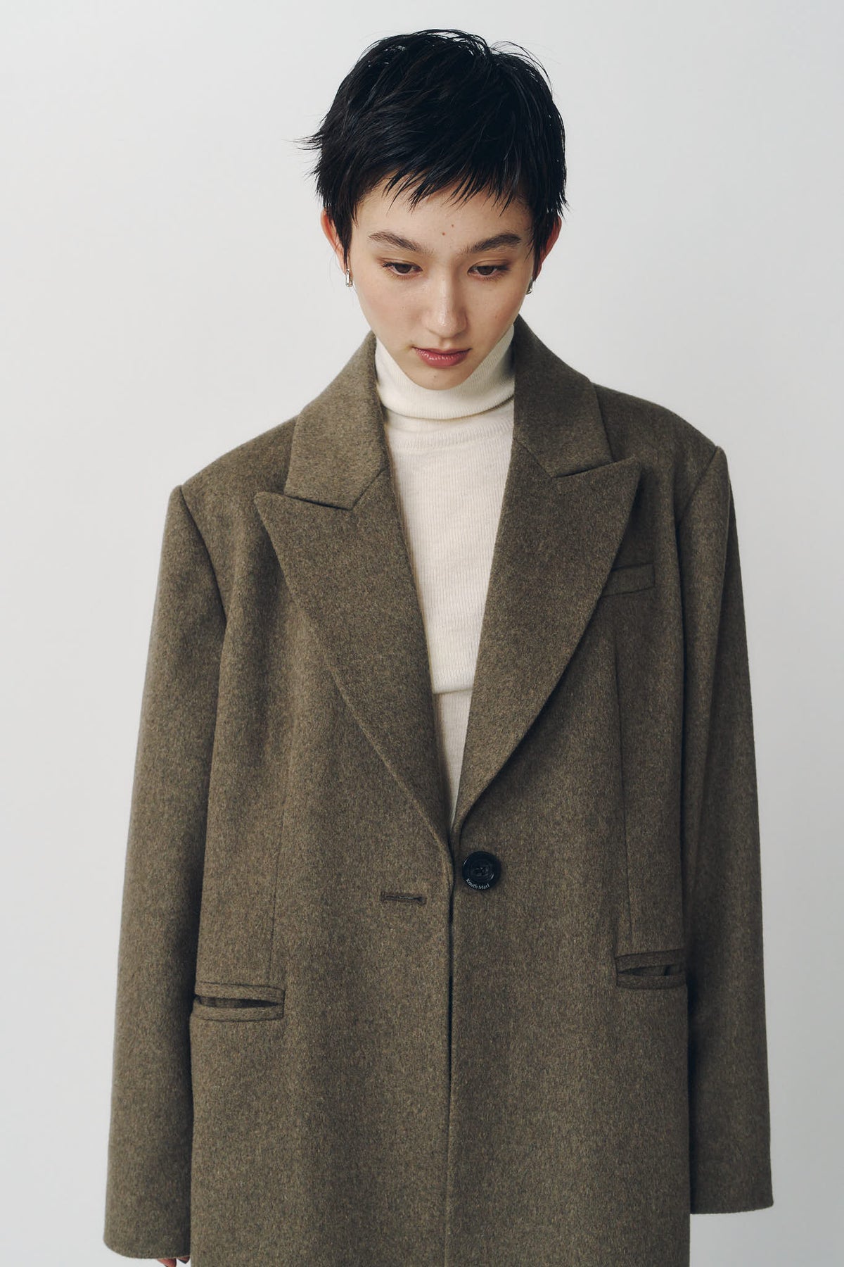 single-breasted long coat/beige
