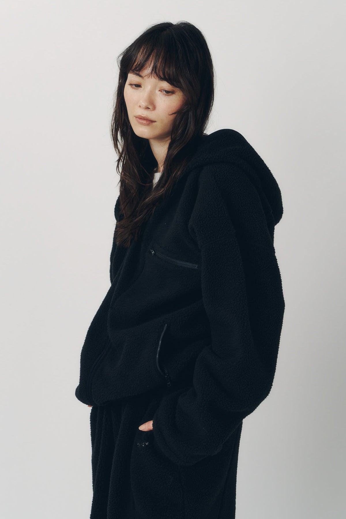 curved zip boa hoodie(unisex)/black