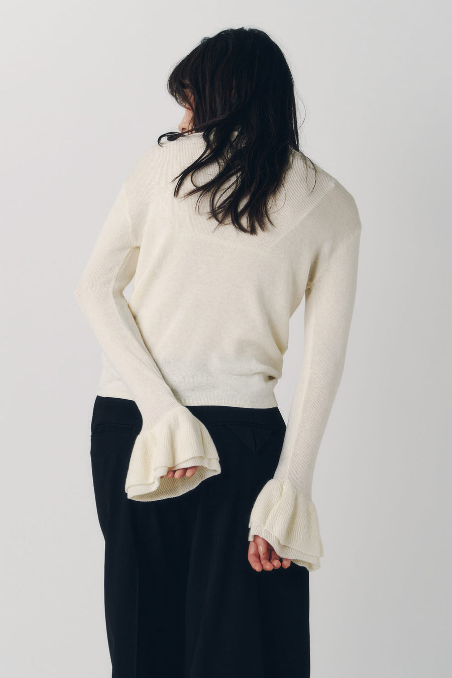 frill high neck knit/ivory