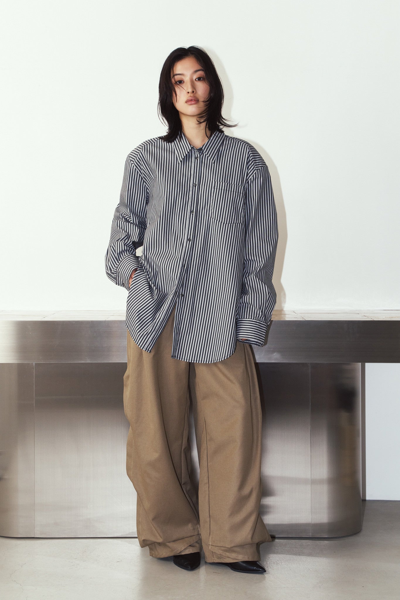 label over shirt(unisex)/black