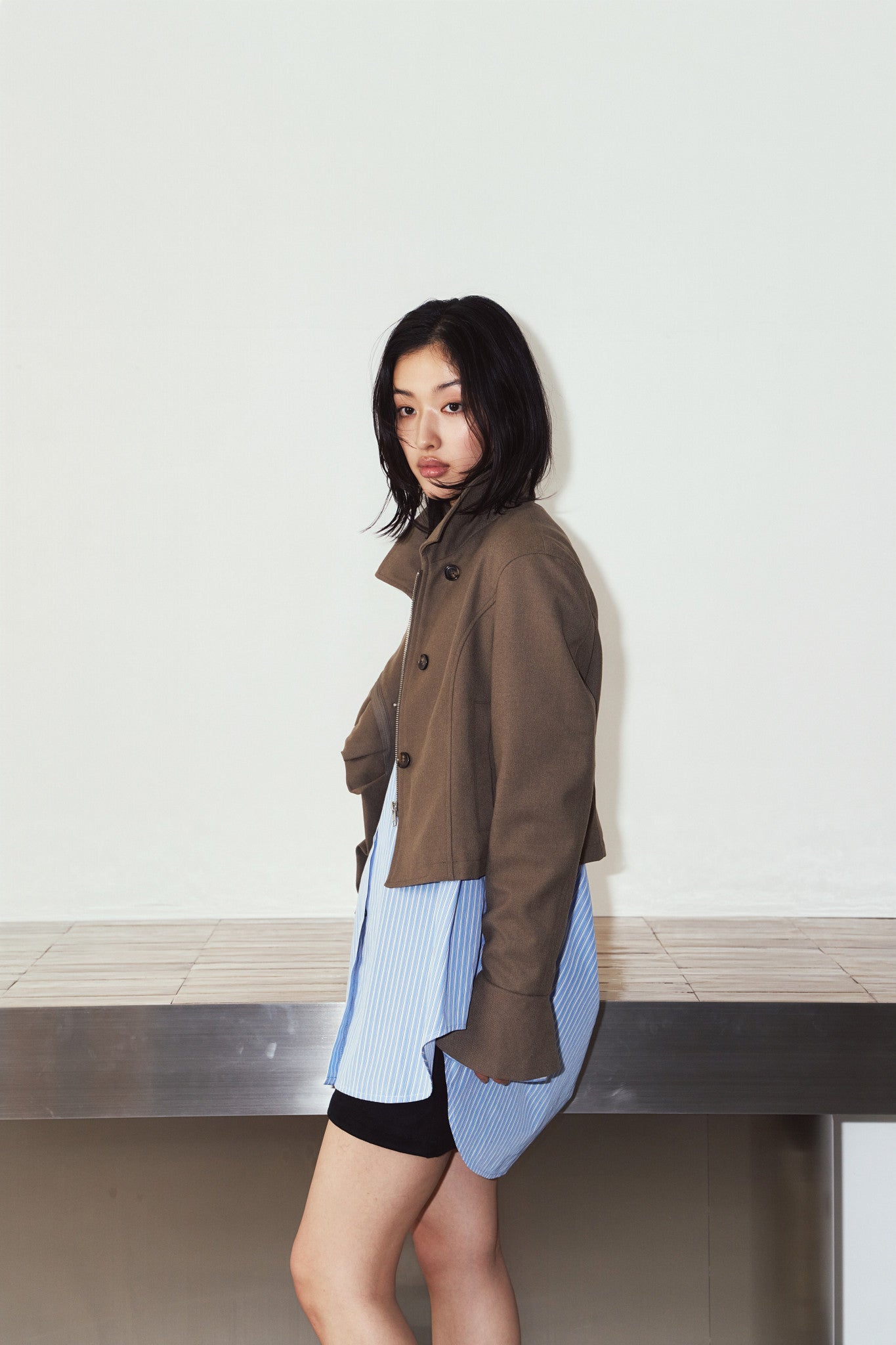 2way cropped frill jacket/beige