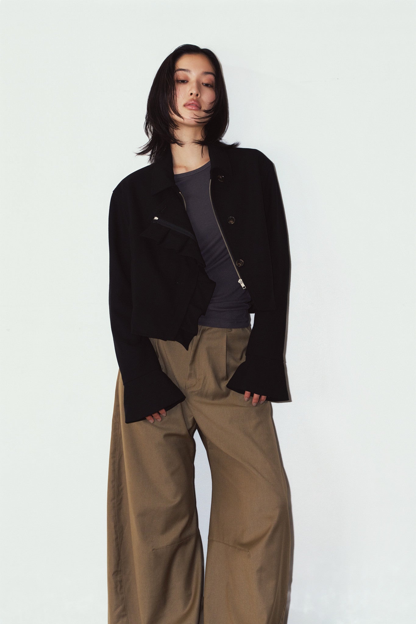 2way cropped frill jacket/black