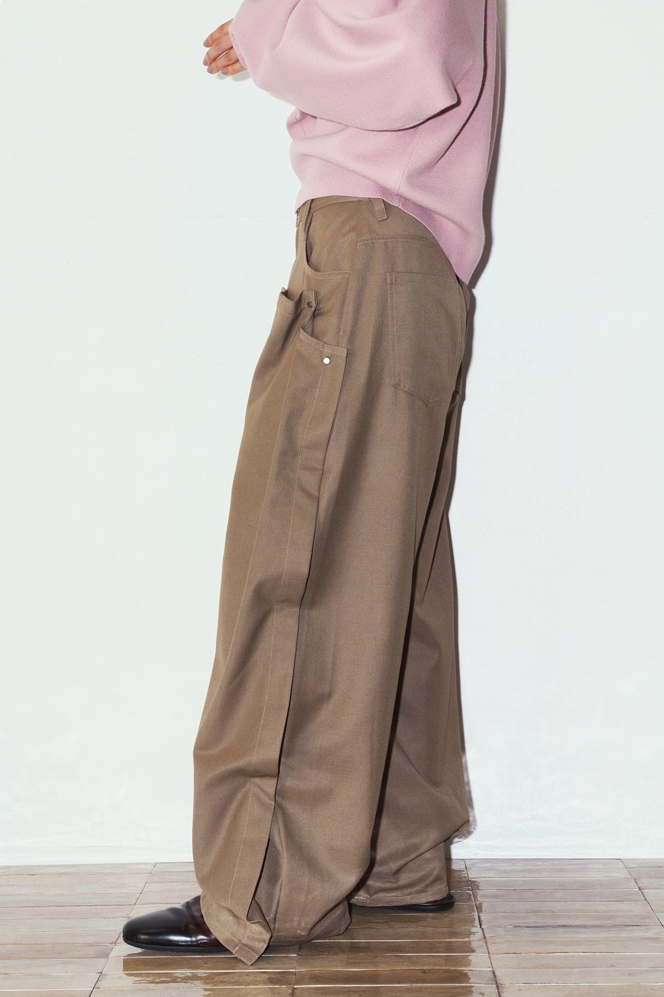 cling draped  pants(unisex)/brown