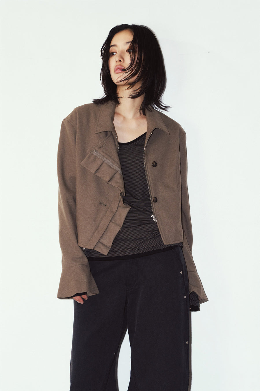 2way cropped frill jacket/beige