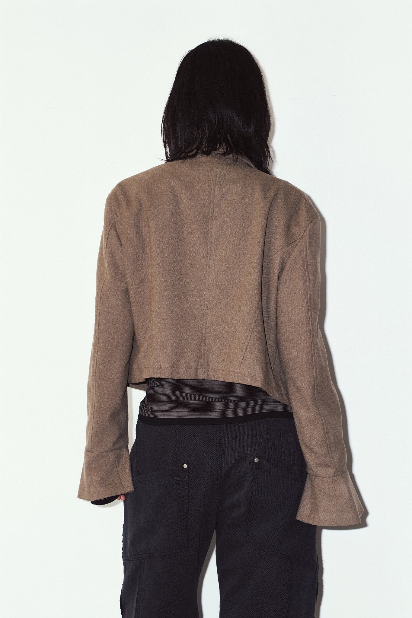 2way cropped frill jacket/beige