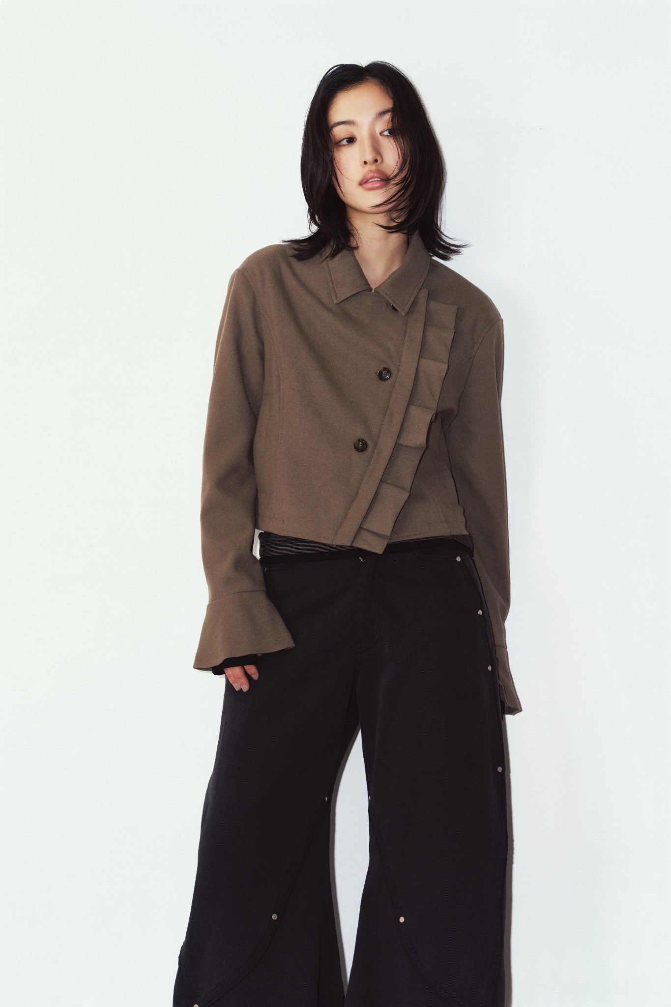 2way cropped frill jacket/beige
