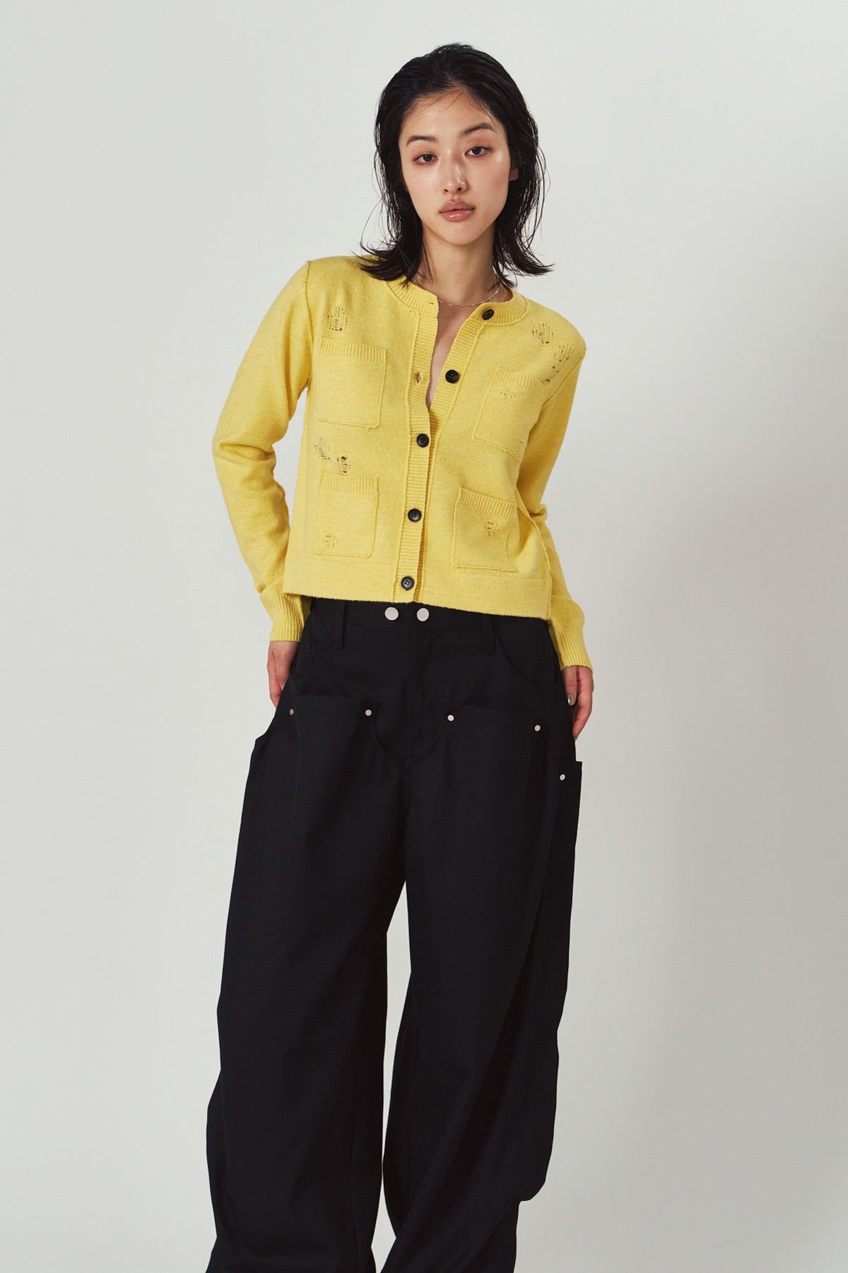 damaged pocket knit/yellow