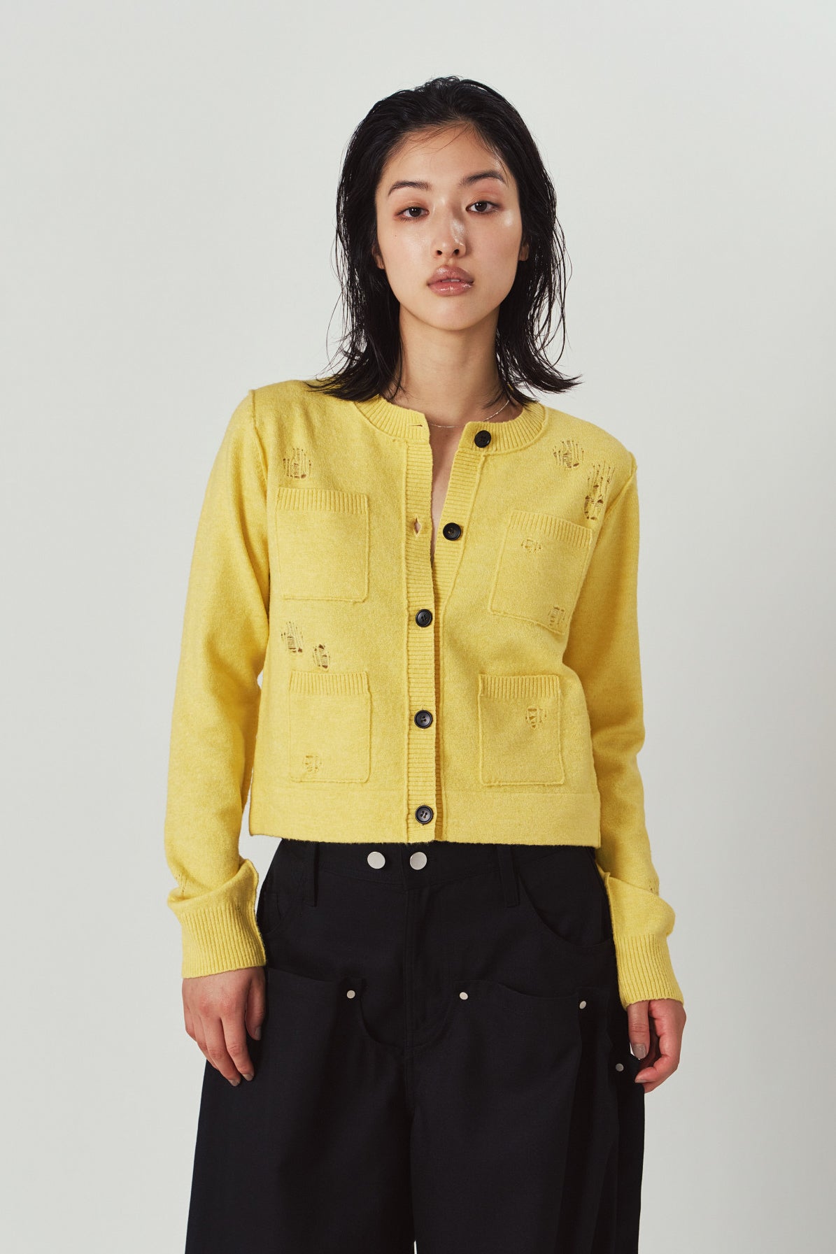 damaged pocket knit/yellow