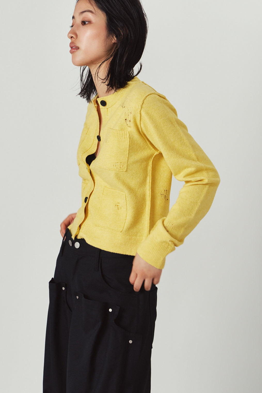 damaged pocket knit/yellow