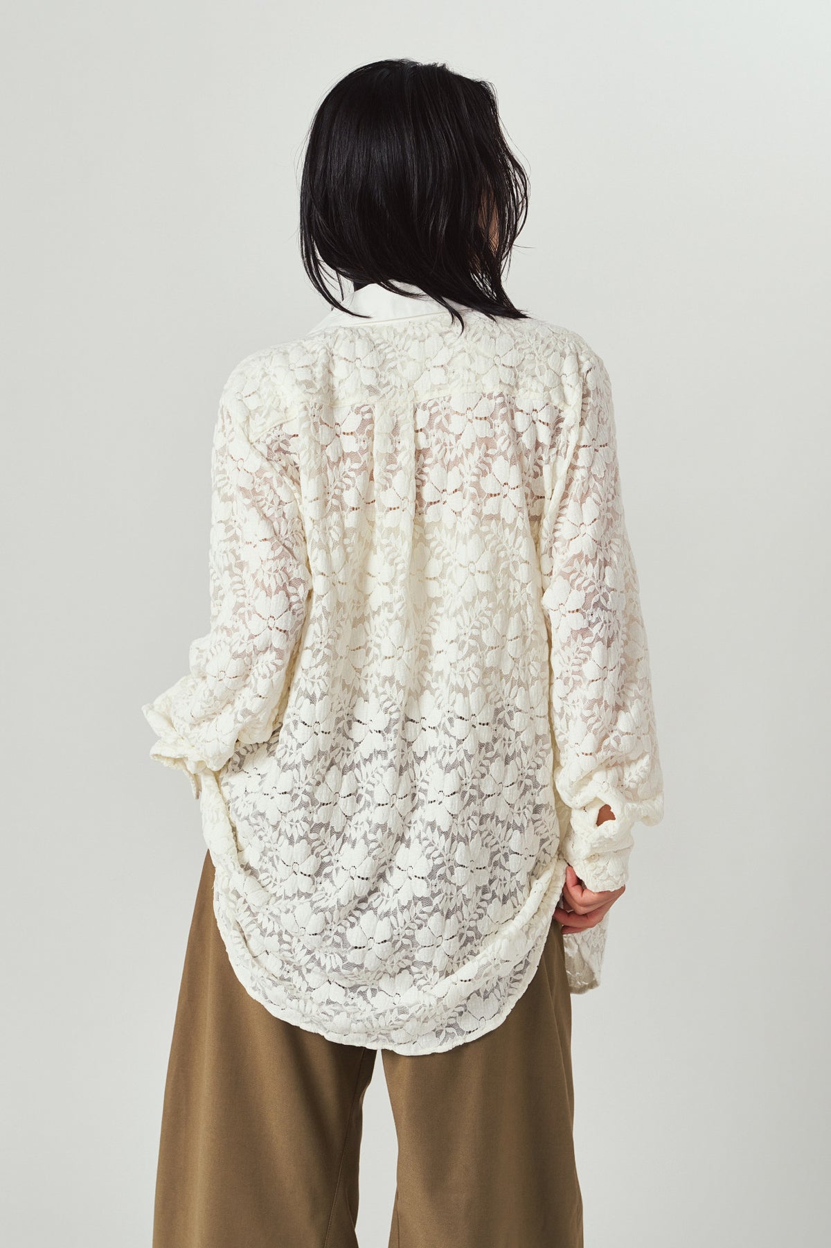 over lace shirt/white