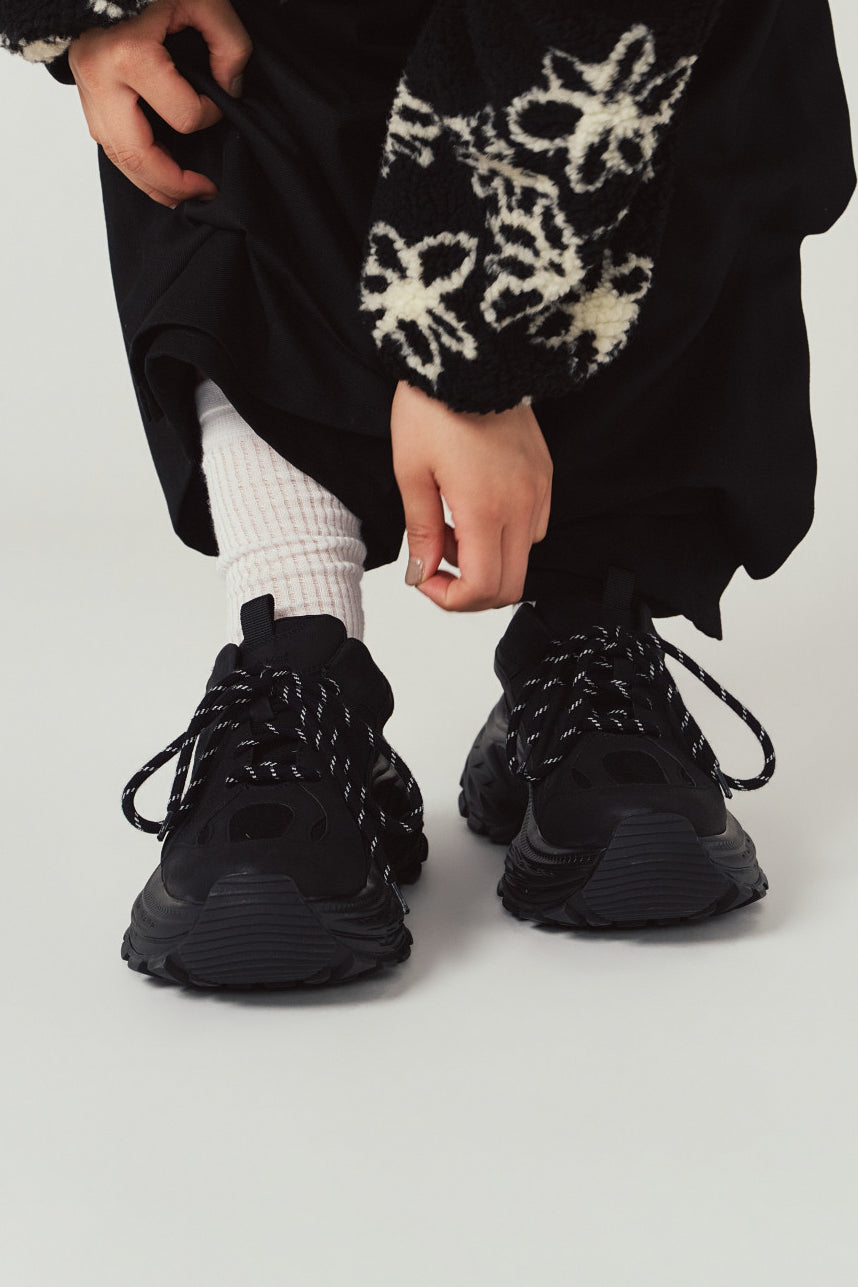 orbit sneaker/black