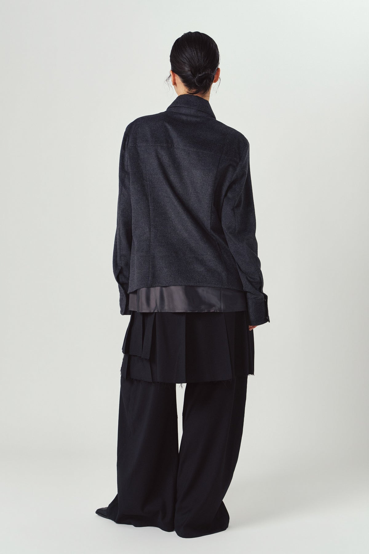 raw edge shirt/charcoal