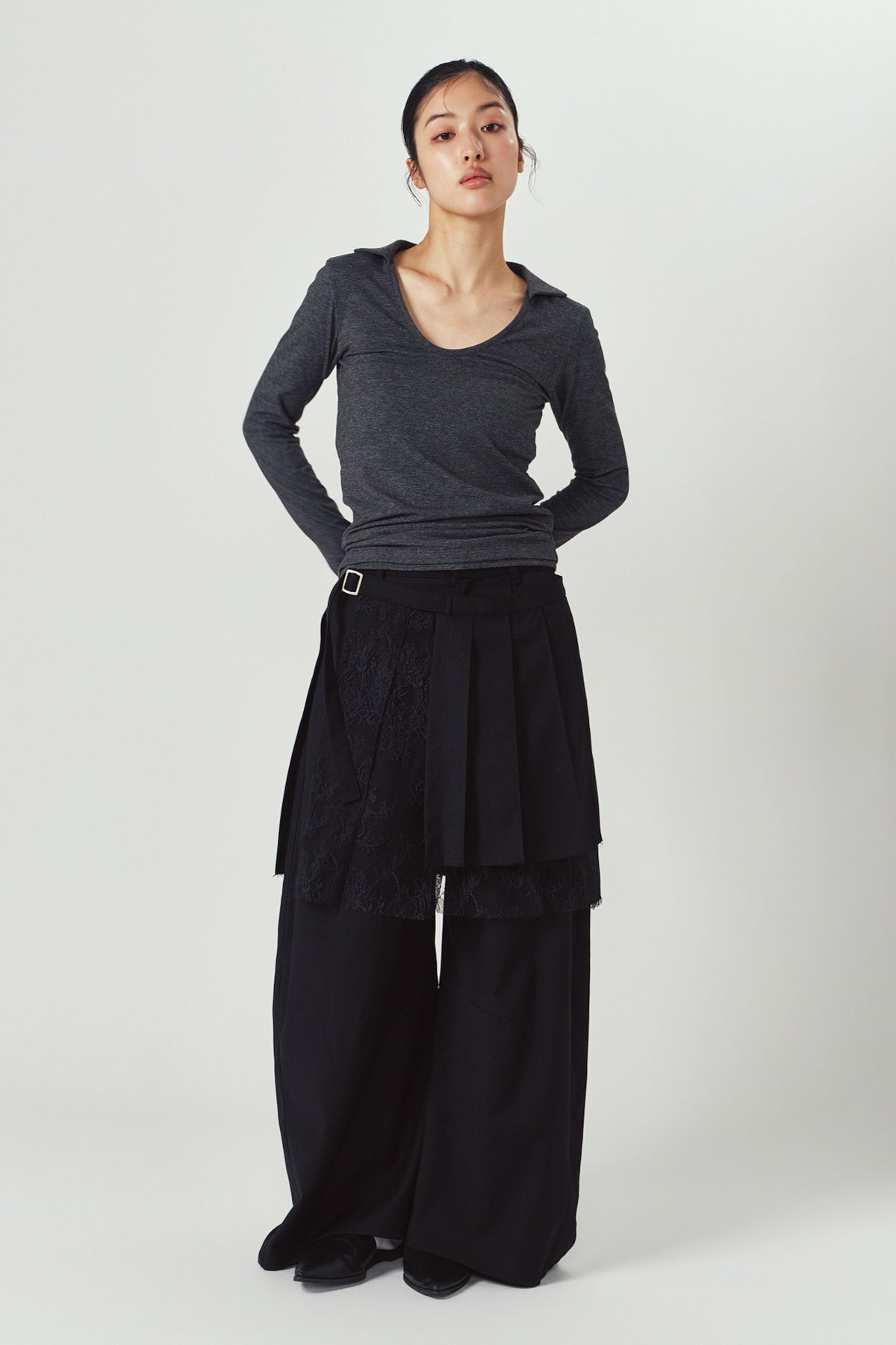 pleated skirt pants/black