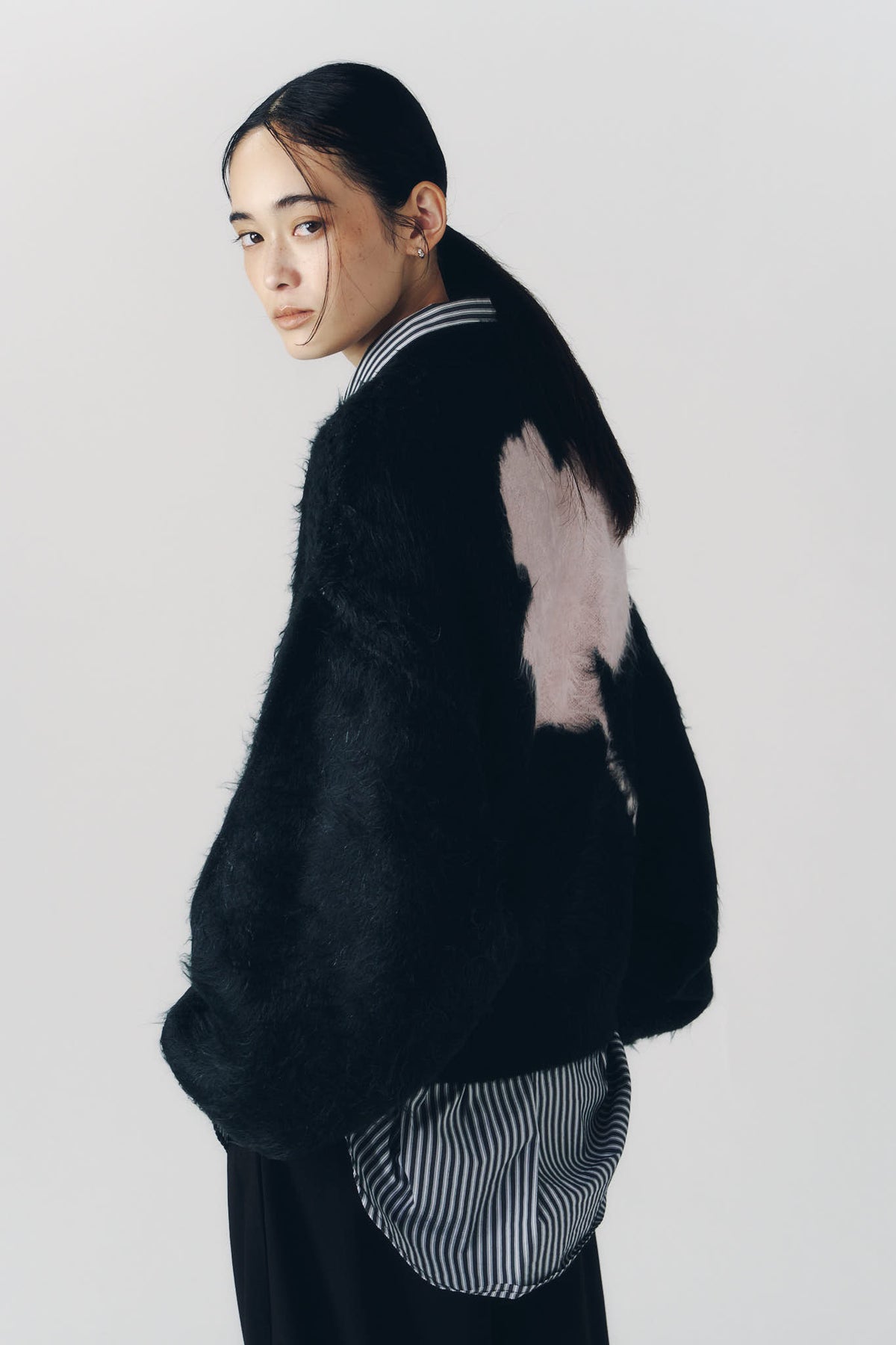 2way shaggy flower knit(unisex)/black
