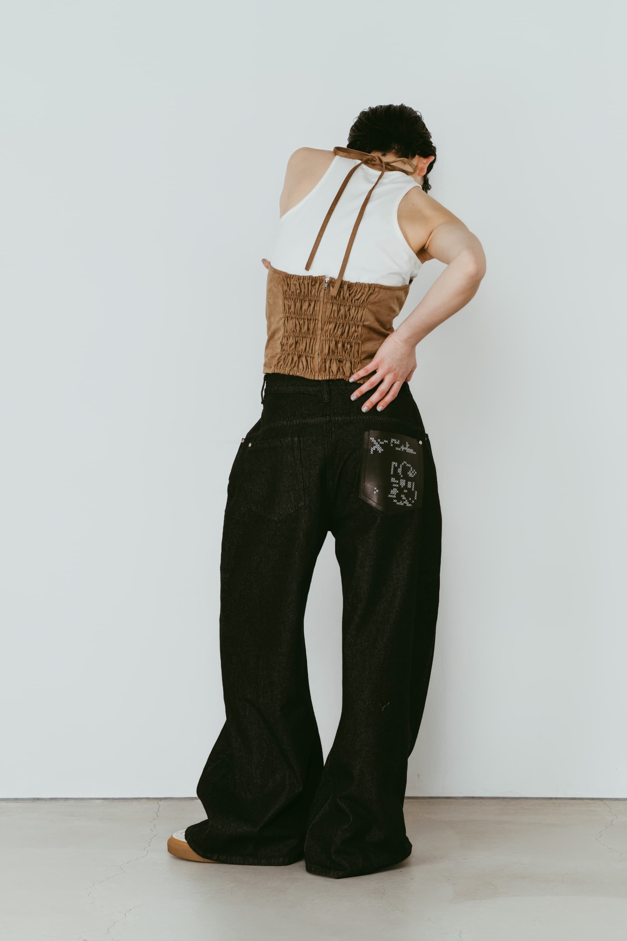 wide bell-bottom denim pants/black | KNUTH MARF