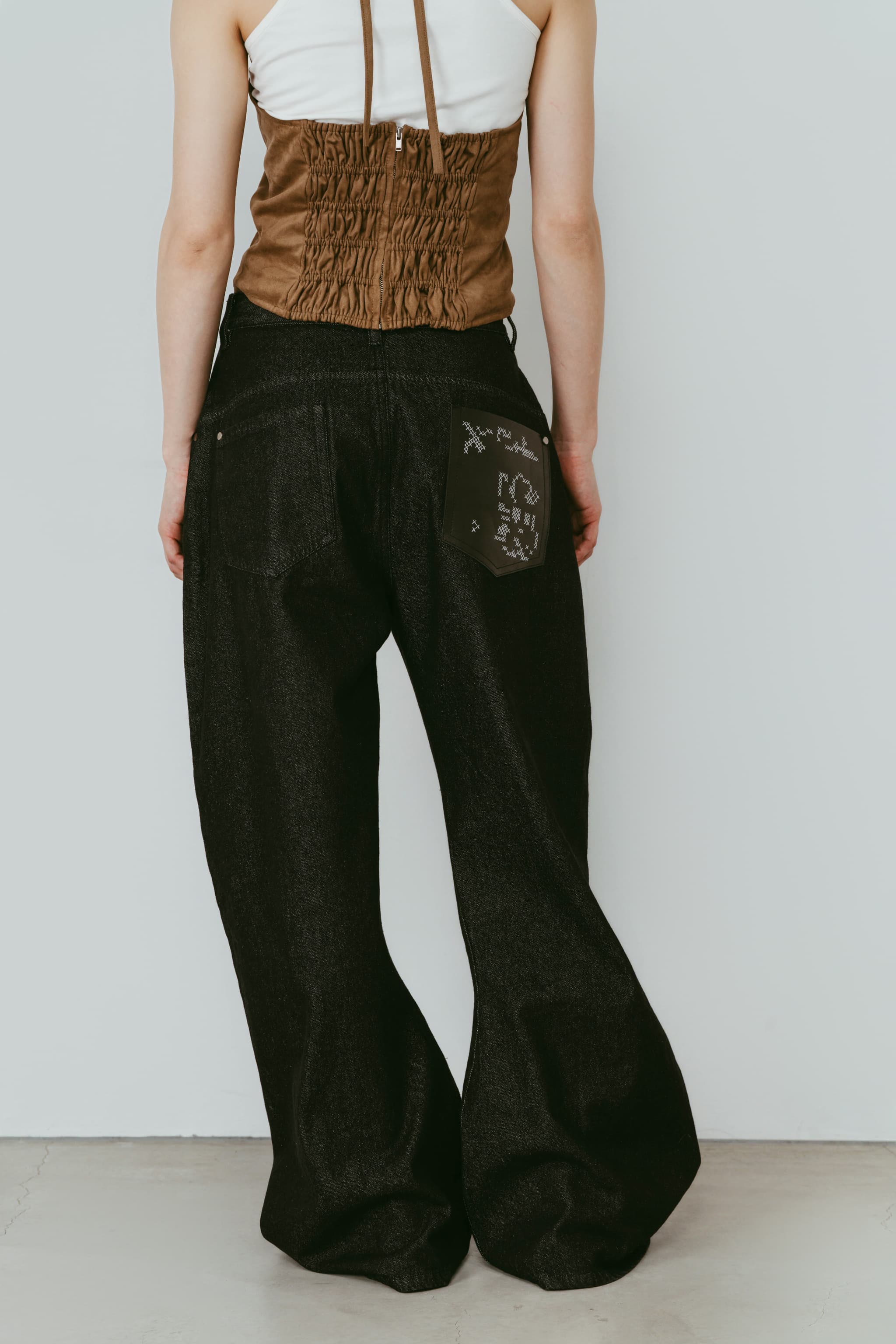 wide bell-bottom denim pants/black | KNUTH MARF