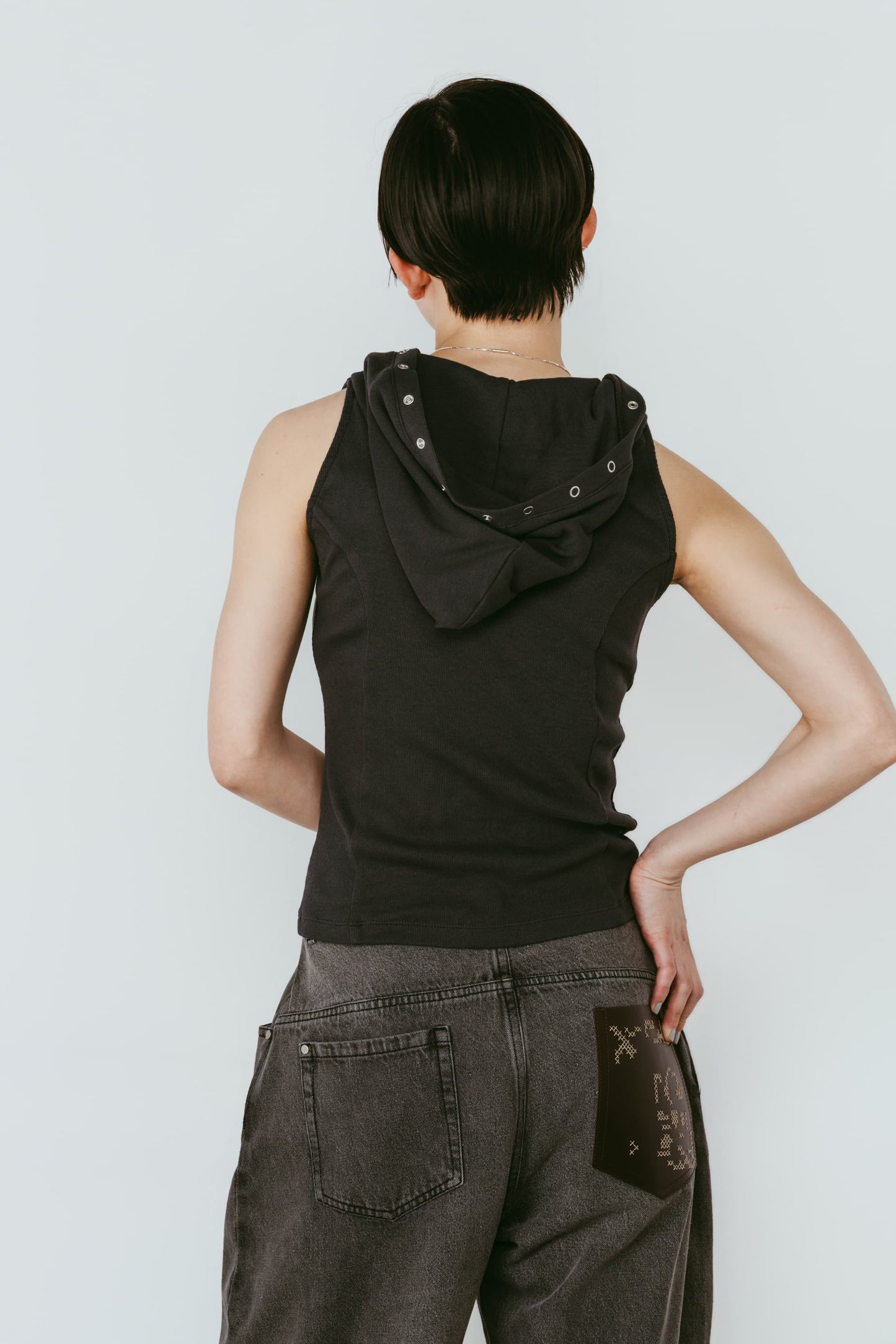snap-button hoodie/charcoal