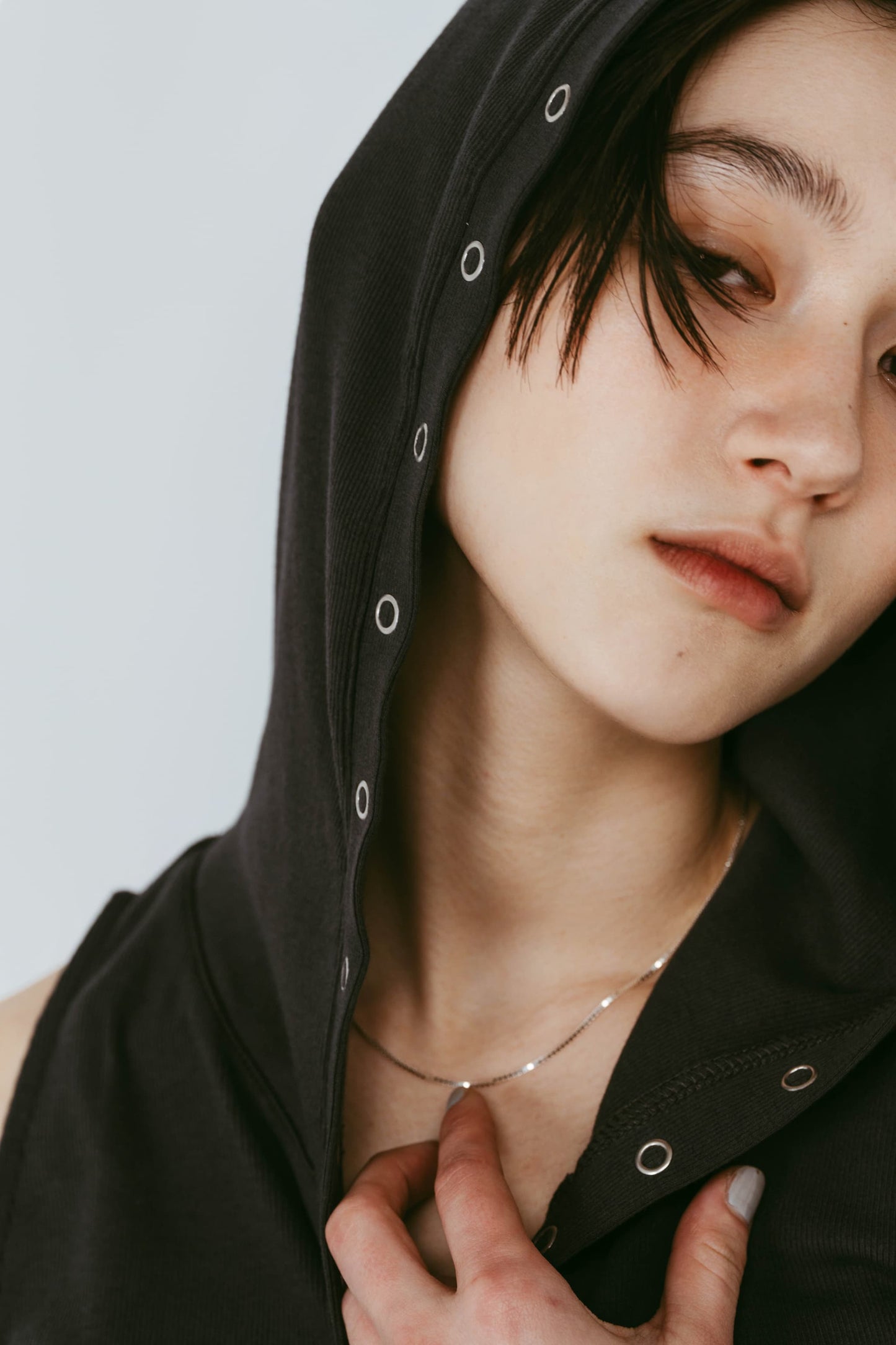 snap-button hoodie/charcoal