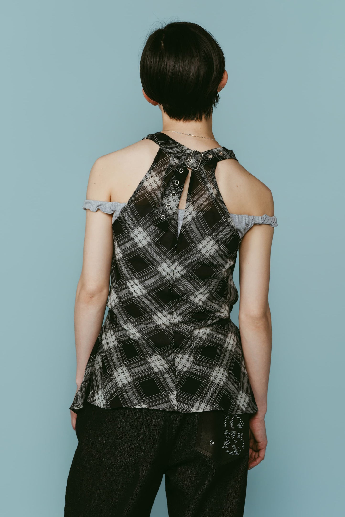 plaid halter neck blouse/black