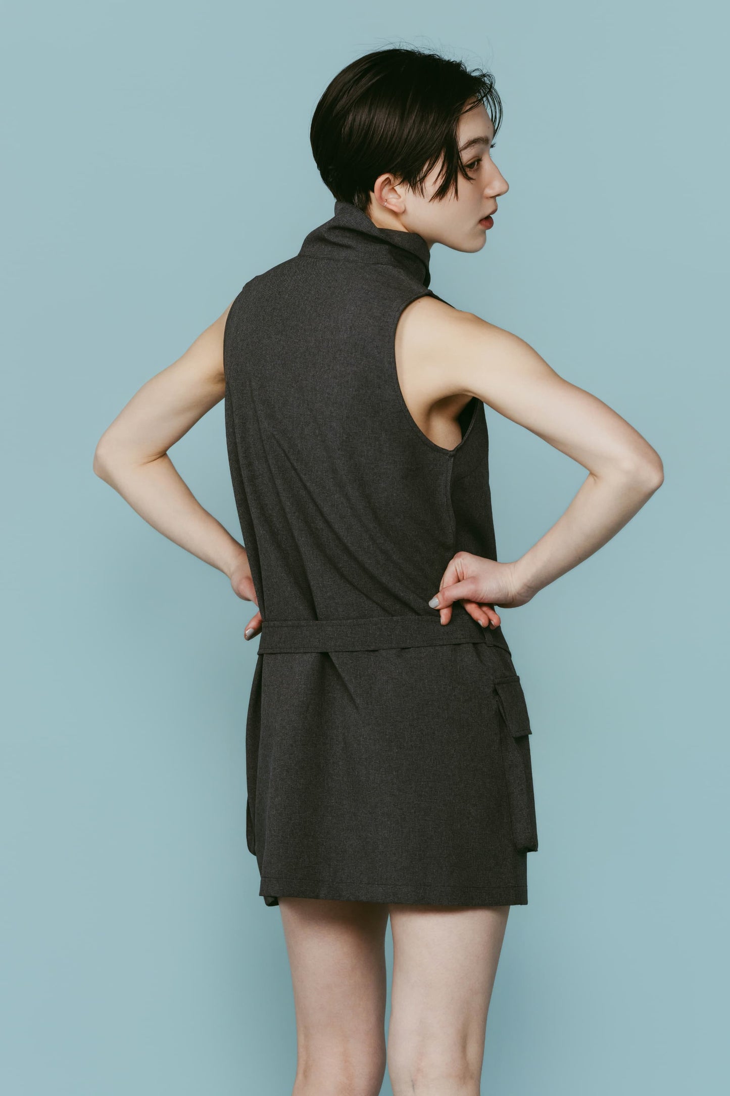 stand neck mini dress/gray