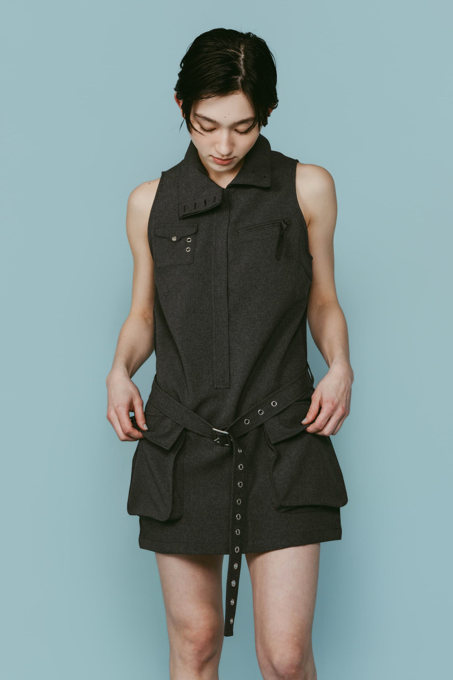stand neck mini dress/gray