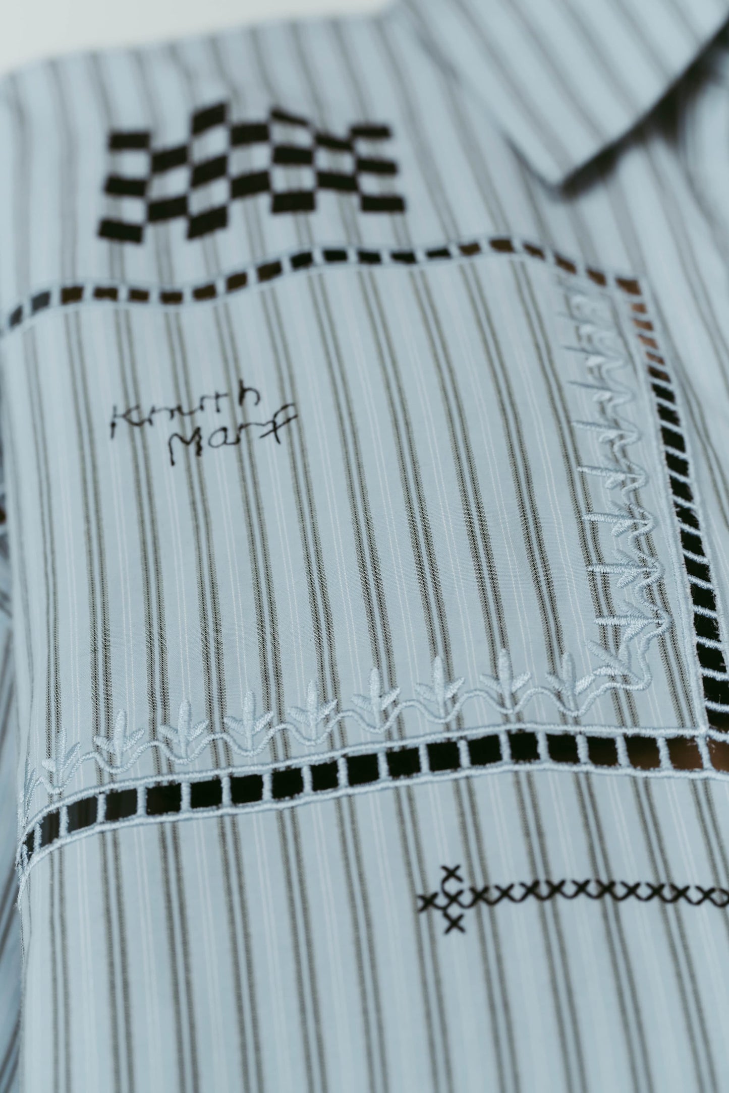 embroidered shirt(unisex)/stripe