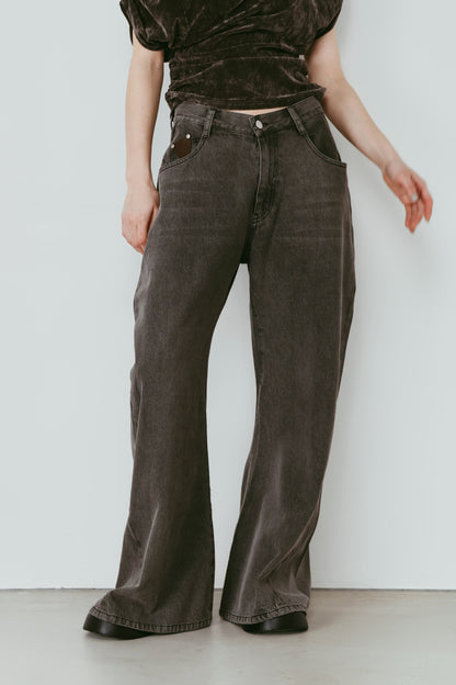 wide bell-bottom denim pants/gray
